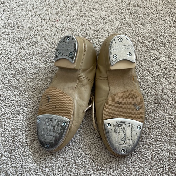 Tap shoes - Picture 3 of 4